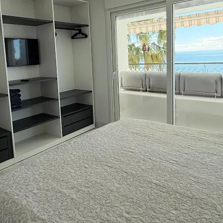 Apartment Mi Capricho 12 - Luxury Beachfront Apartment- Costa Del Sol