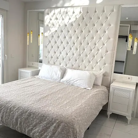 Mi Capricho 12 - Luxury Beachfront Apartment- Costa Del Sol *